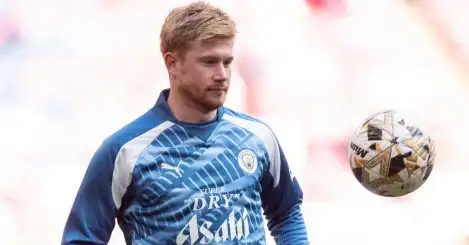 Kevin De Bruyne of Manchester City warms up during the FA Community Shield match between Arsenal and Manchester City at Wembley Stadium, London