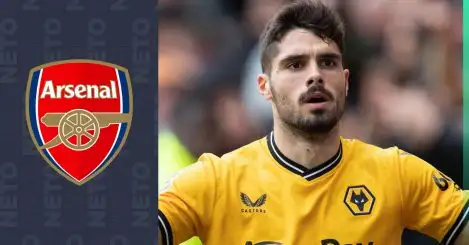 Man Utd stunned as Fabrizio Romano tips Arsenal to make 2024 bid for £60m Prem stat-leader